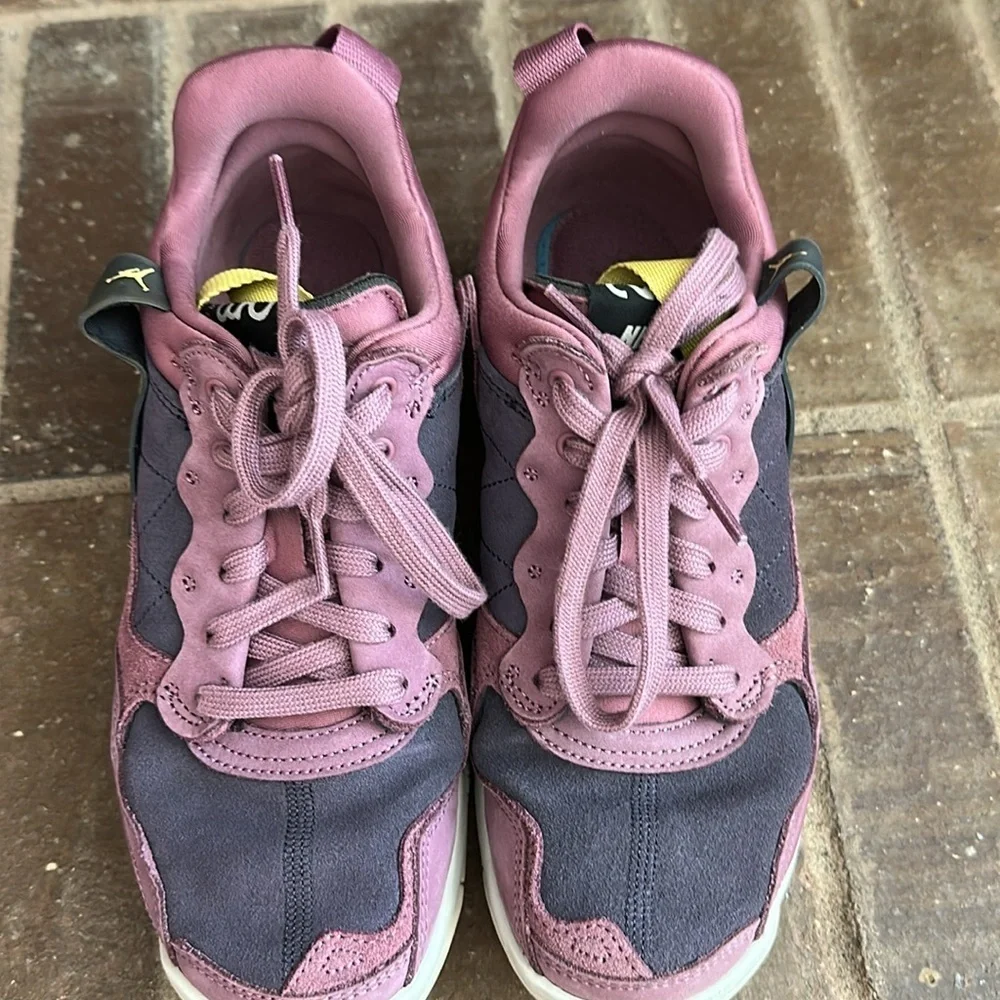 Nike Jordan MA2 Light Mulberry Cave Purple Off-Noir Saturn Gold Size 7.5 Womens